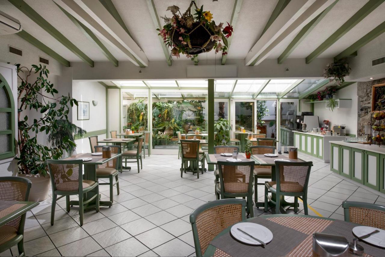 Hotel Du Port Villeneuve Kültér fotó