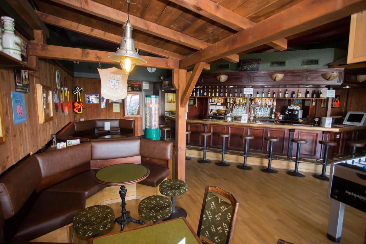 Hotel Du Port Villeneuve Kültér fotó